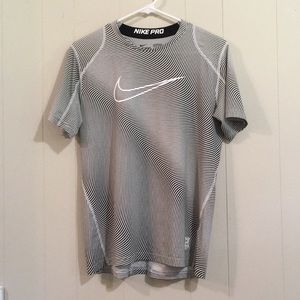 Nike Pro Fitted Short Sleeve Tee Boys Sz XL